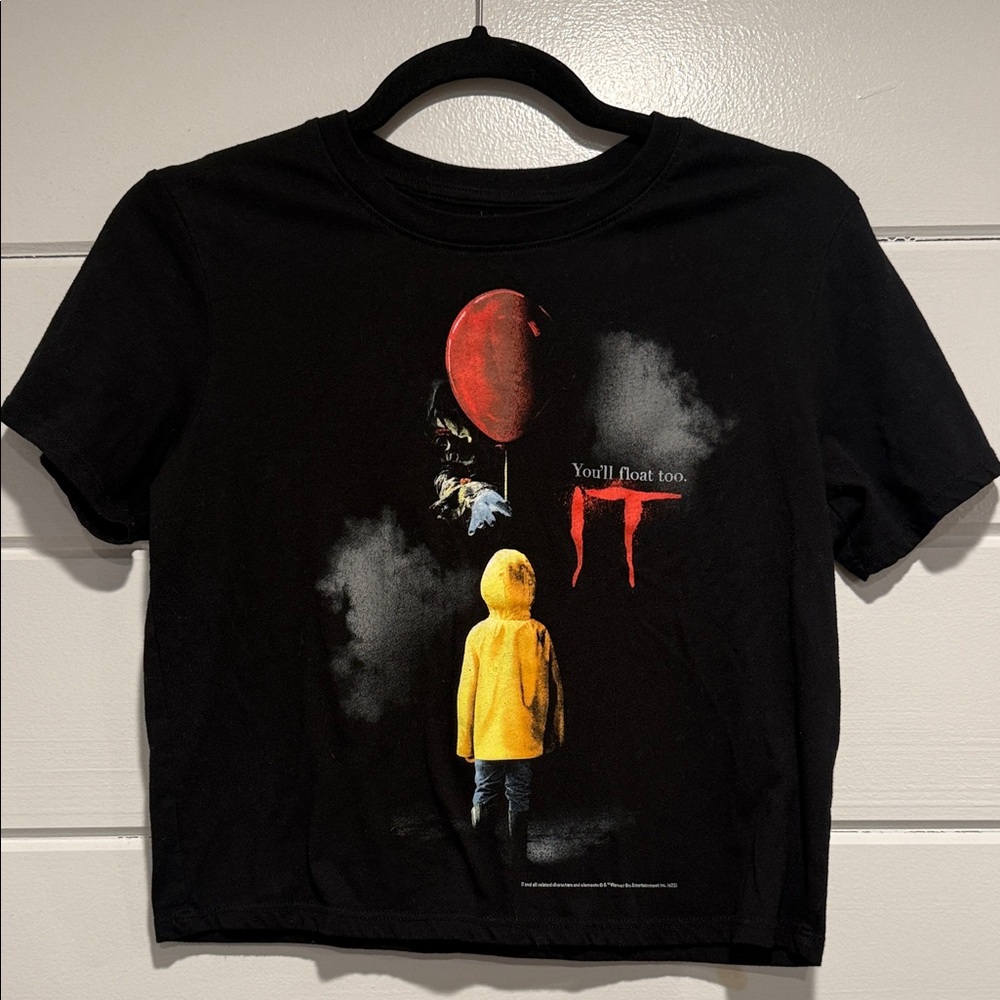 Warner Bros. Women’s Black and Yellow Graphic Tee